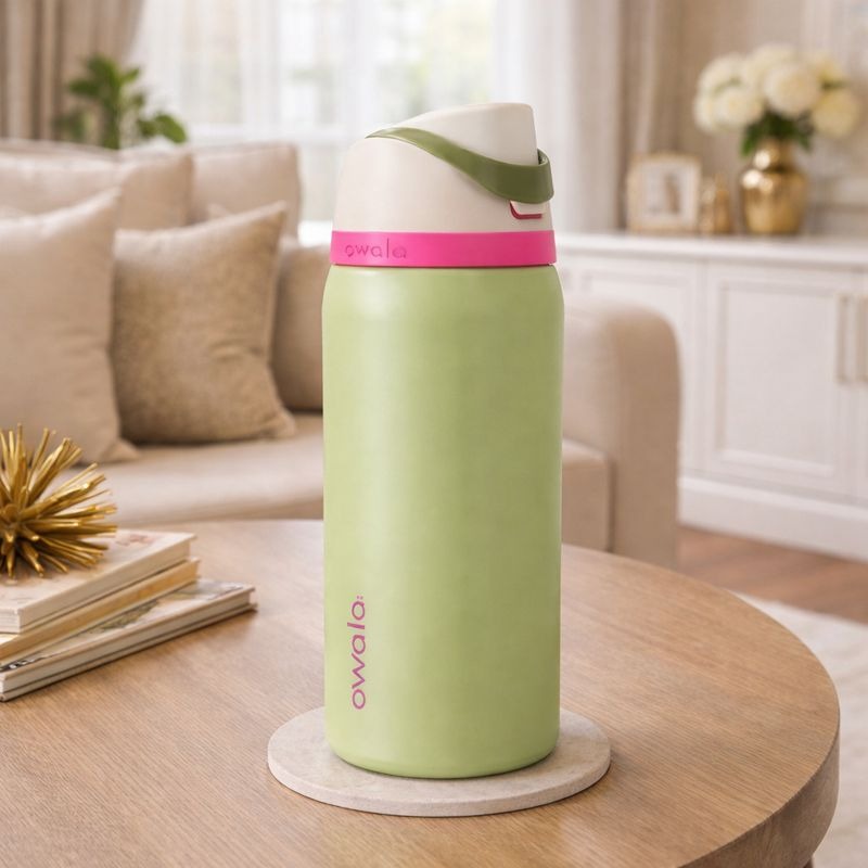Owala FreeSip® Insulated Stainless Steel Water Bottle – 32oz Green MJ