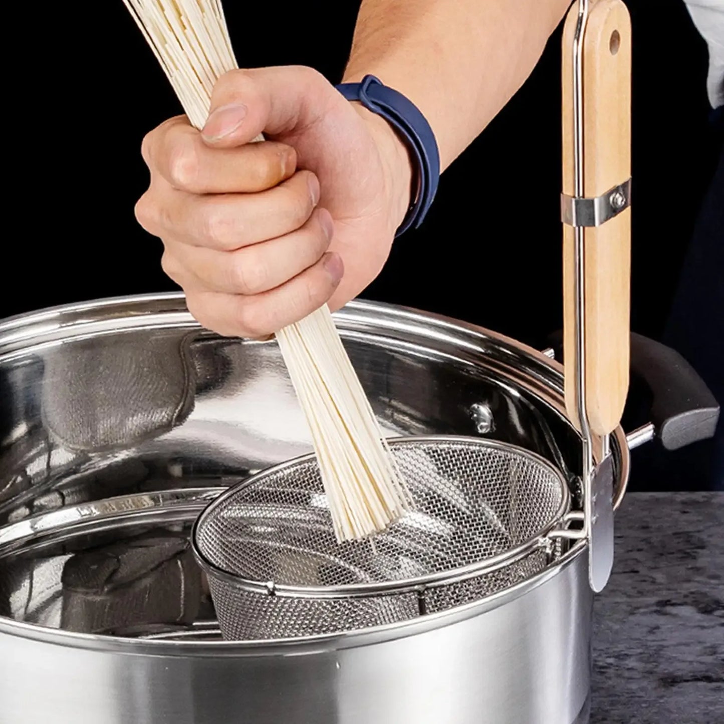 Stainless Steel Pasta & Noodle Strainer Frying Basket - Clarify.pk