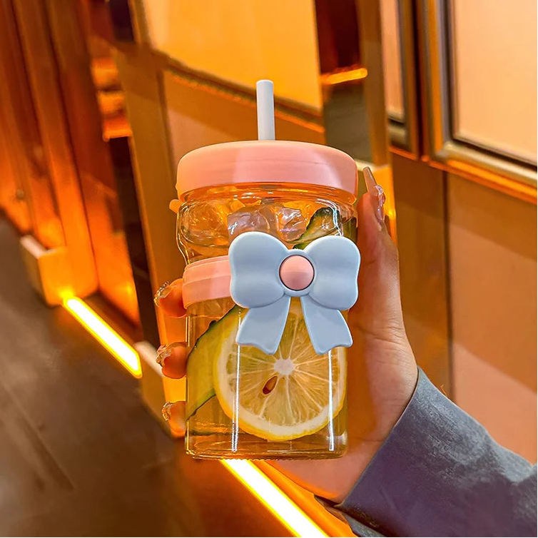 〔Rebecca〕400ml Bow Glass Straw Cup Heat Resistant Separation Filter Cups With Leak-Proof Lid