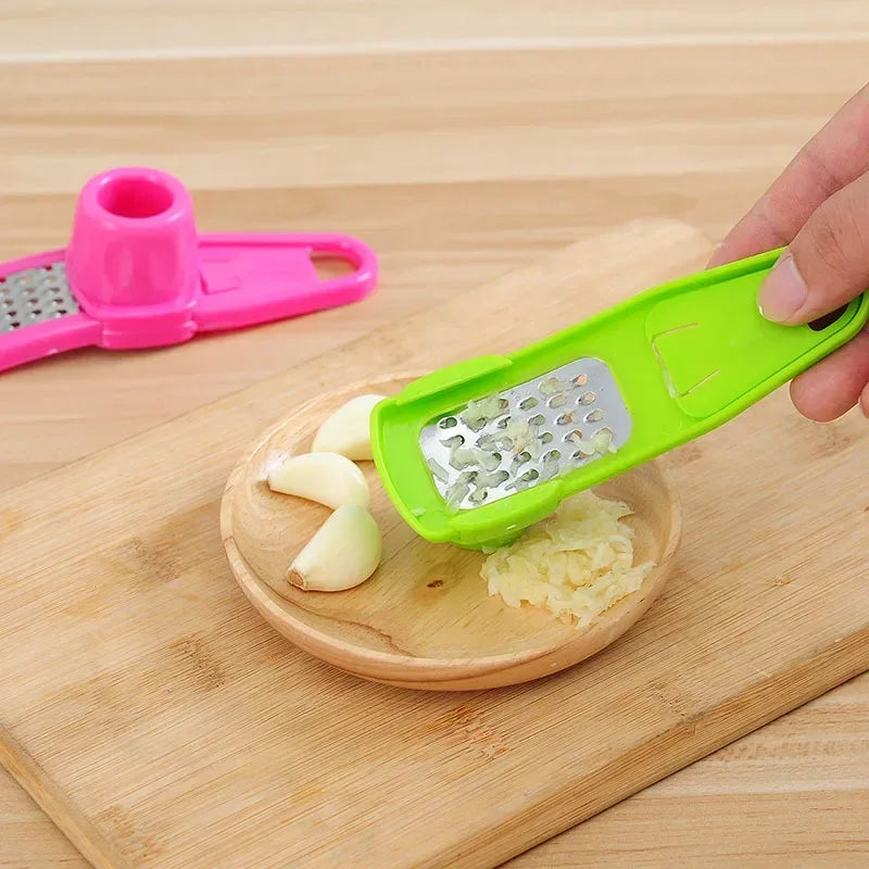 Ginger Garlic Crusher Tool - Handy Garlic Press - Clarify.pk